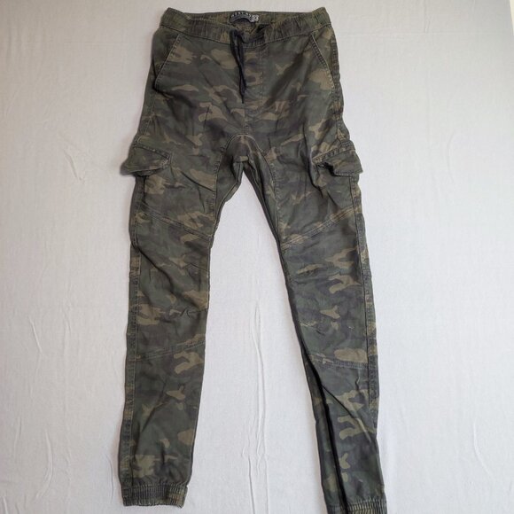 West 49 Skateboarding cargo pants men's(youth) size S camouflage colour tapered - Picture 1 of 15